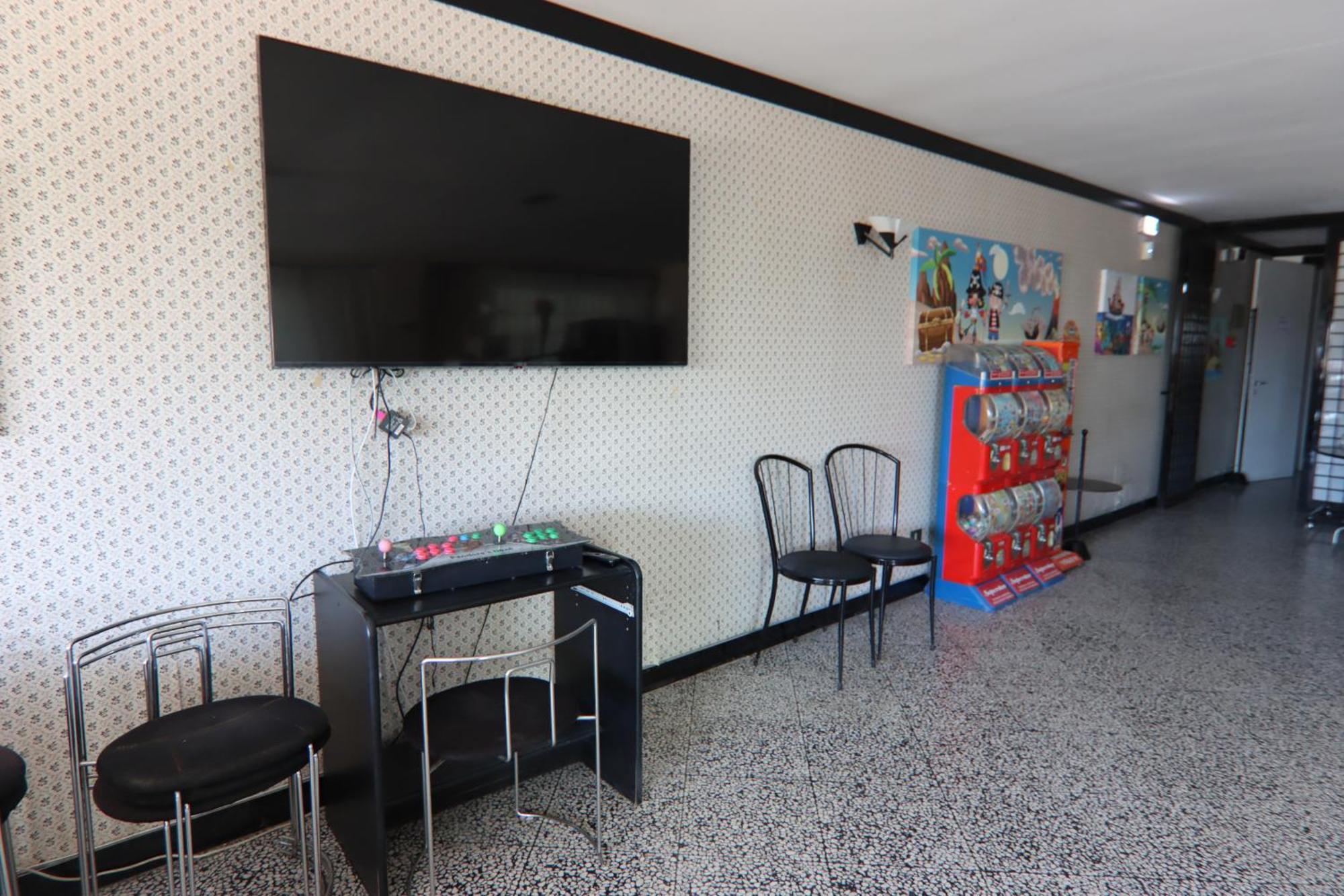 Hotel Derby Римини Екстериор снимка